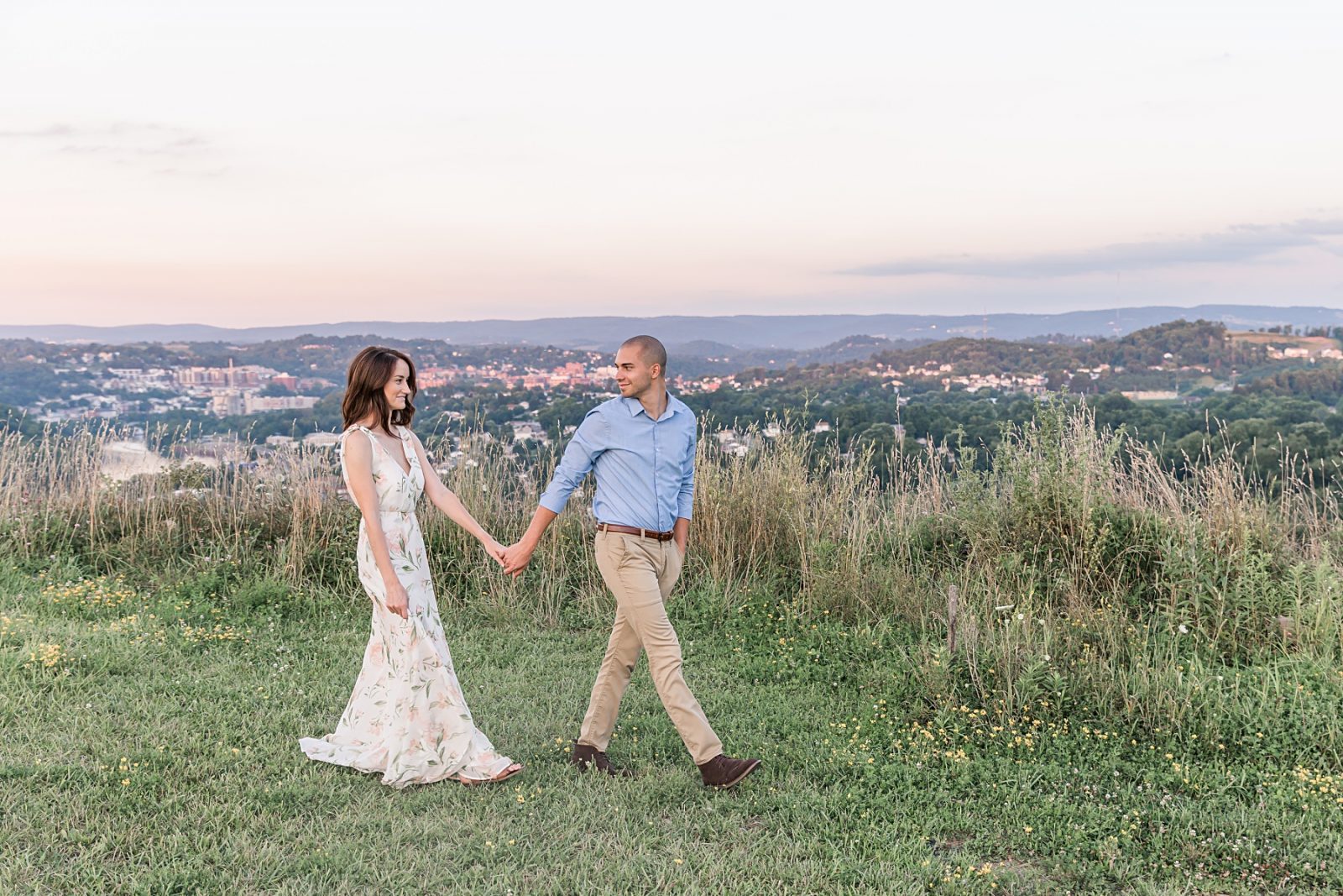 Couples engagement photos overlooking the city of Morgantown by Diana Gramlich Photography